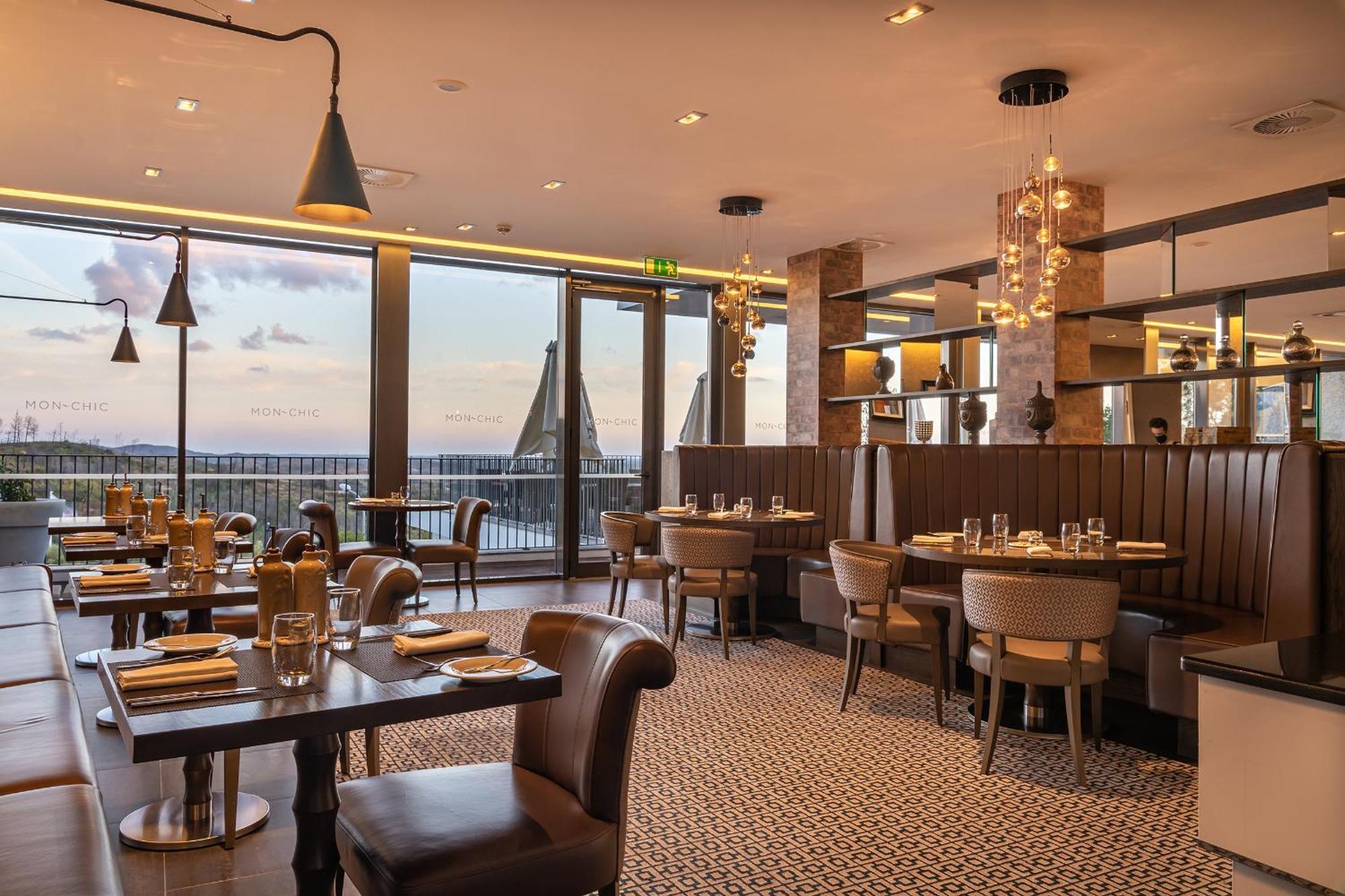 Monchique Resort & Spa Экстерьер фото The restaurant at the top of the hotel